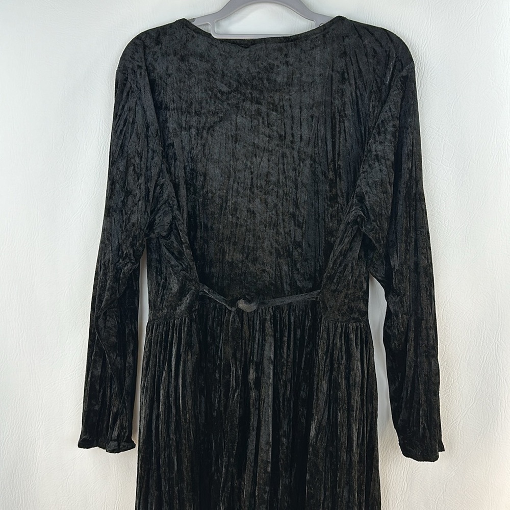 Crushed Velvet Lace Button Down
Maxi Dress - Picture 8 of 10